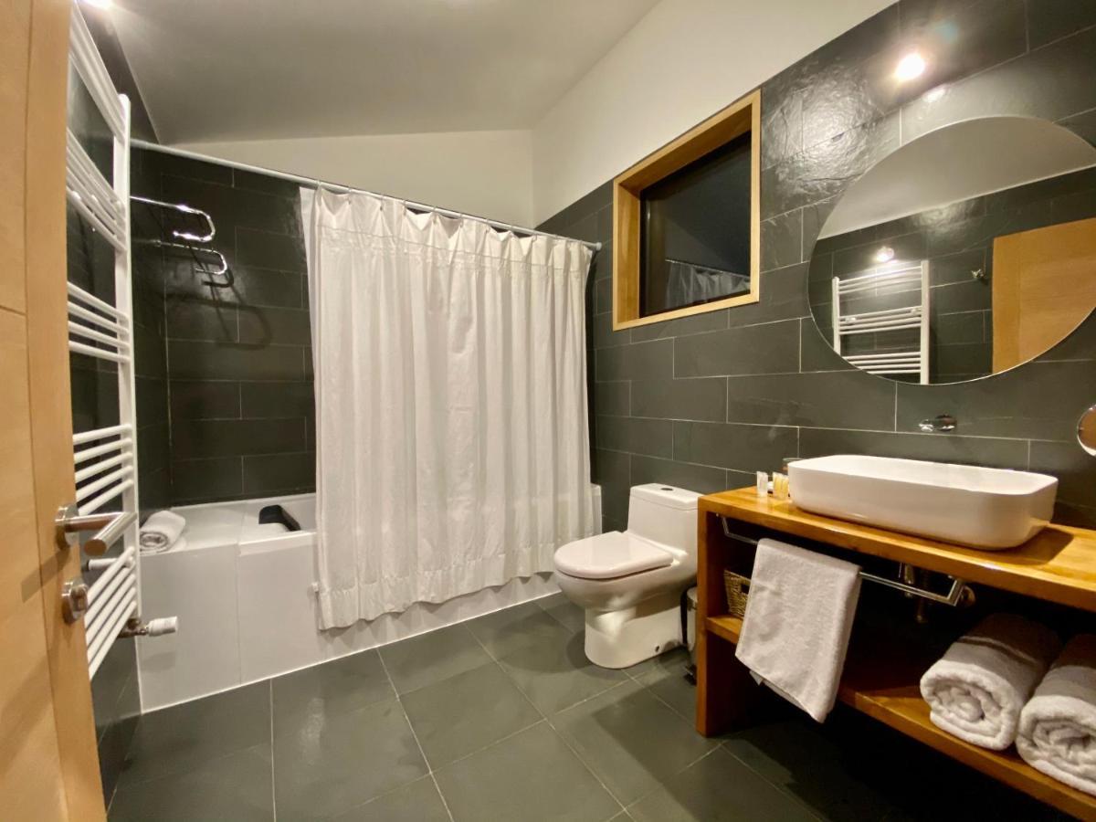 Line Patagonia Hotel *
